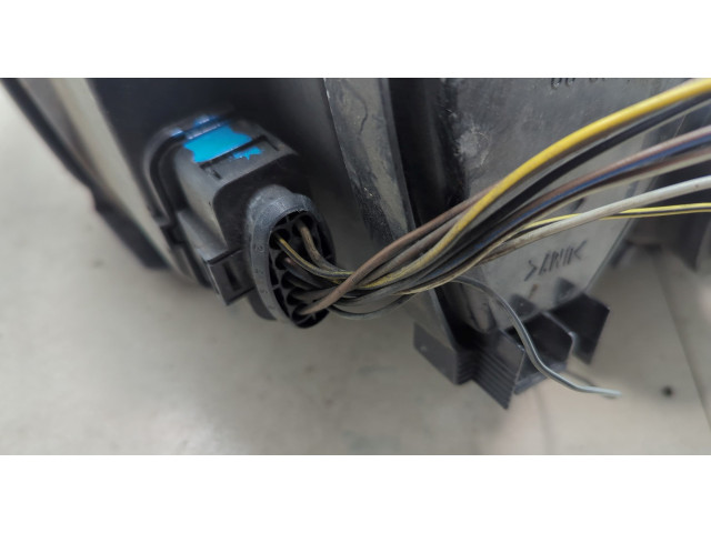 Фара передняя  Volkswagen Passat 5 2000-2005 левая 