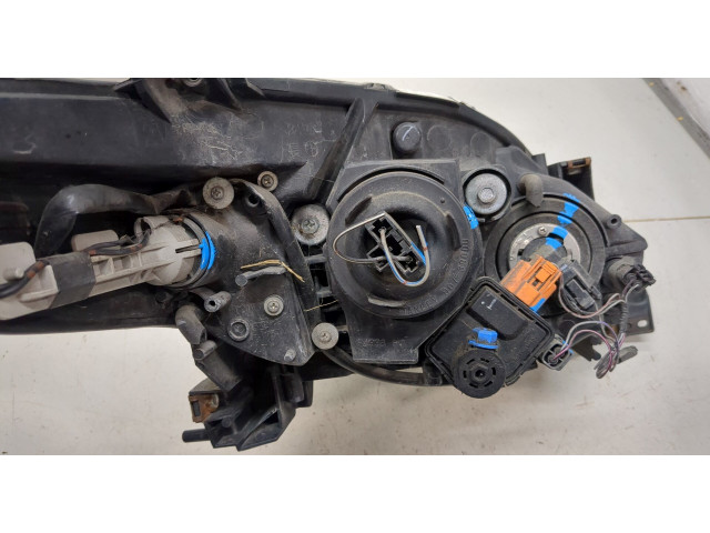 Фара передняя Mazda 5 (CR) 2005-2010 левая