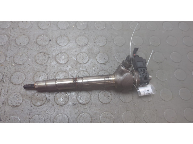 Форсунка топливная Volkswagen Tiguan 2011-2018 0445110469