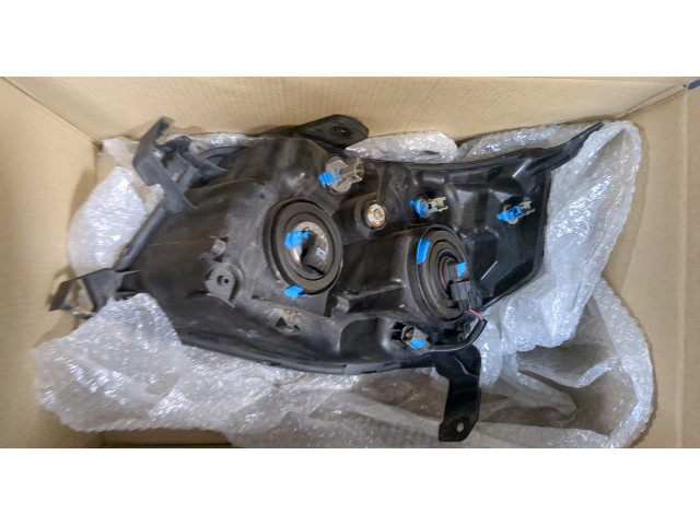 Фара передняя  Honda Pilot 2002-2008 правая 