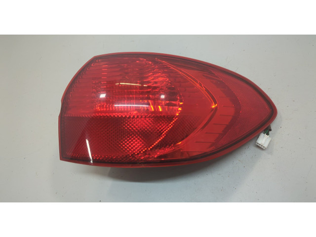 Задний фонарь 84201XA02A