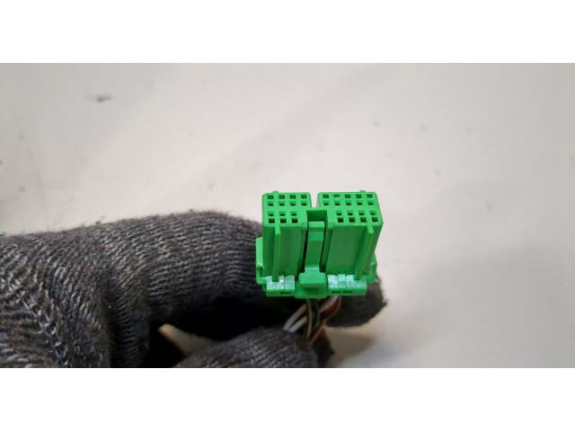 Зеркало боковое  Volvo V70 2007-2013  правое           30744758