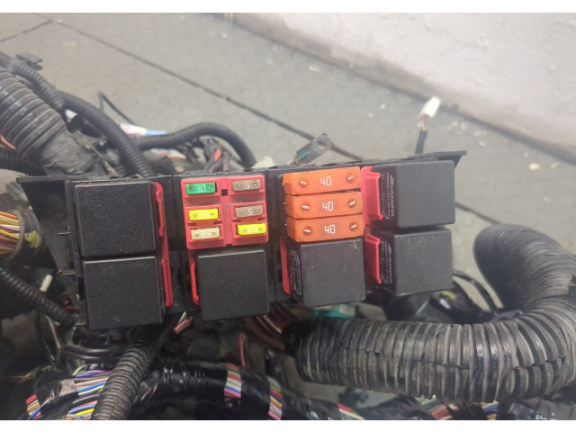 Блок предохранителей Tesla Model S