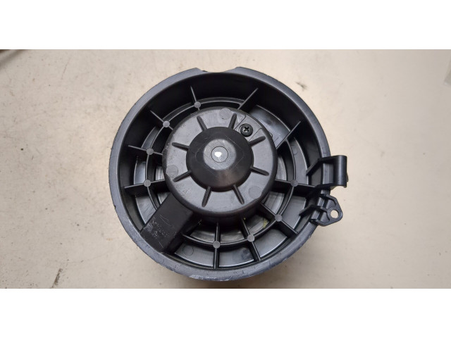 Моторчик печки  Nissan Rogue 2014-2020        