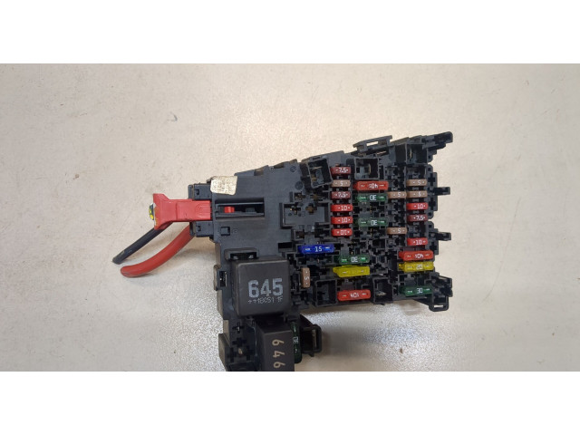 Блок предохранителей Skoda Octavia (A7) 2017-2021