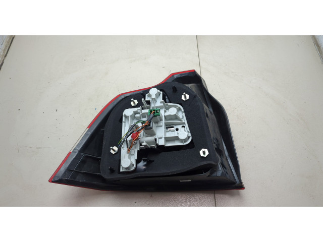 Задний фонарь          