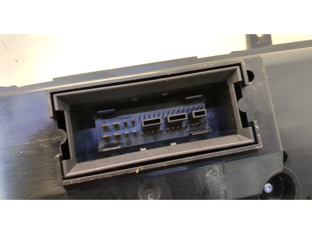 Панель приборов  Volkswagen Passat 6 2005-2010            