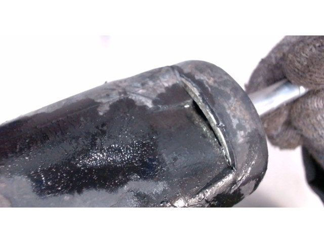 Стойка амортизатора SsangYong Rexton 2001-2007 2.7 дизель