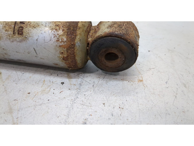 Стойка амортизатора  Jeep Wrangler 2007-2018 68029960aa     