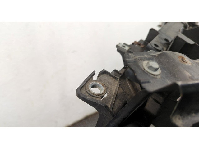 Замок капота Nissan Altima 5 2012-2018