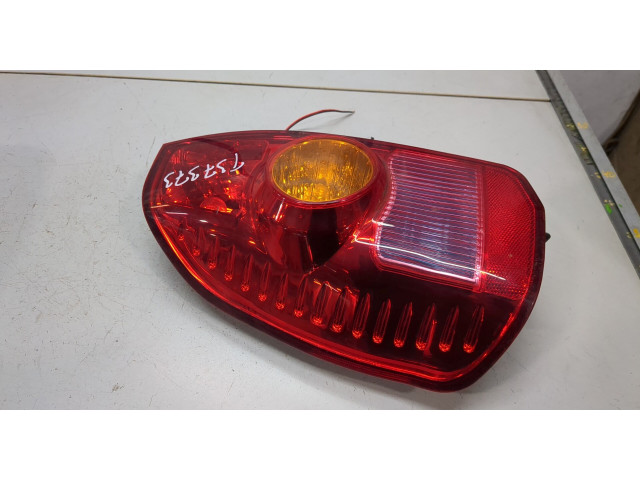 Задний фонарь     MR990991   Mitsubishi Space Star 