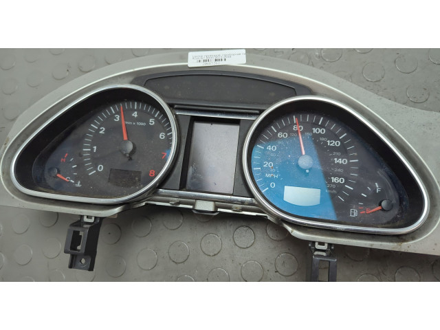 Панель приборов Audi Q7 2005-2015