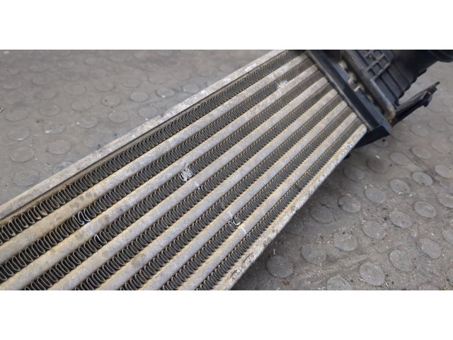 Интеркулер Mercedes E W211 2002-2009