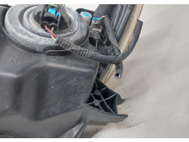 Фара передняя Toyota Venza 2008-2017 правая