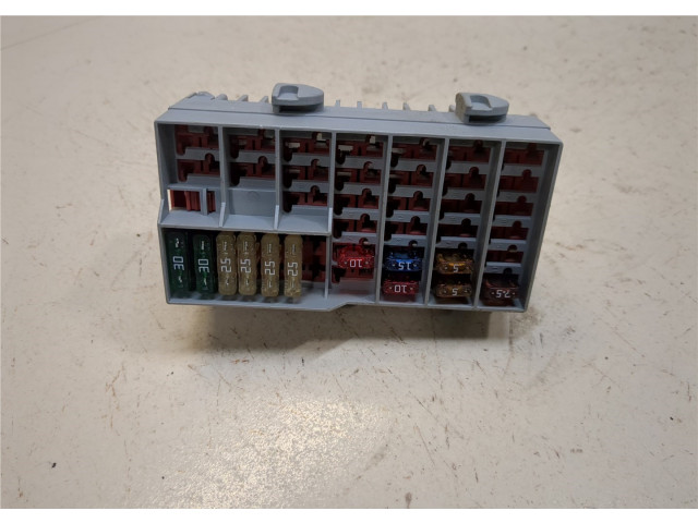 Блок предохранителей Volvo XC90 2002-2006 2.9