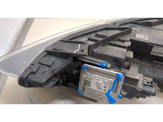 Фара передняя Audi Q3 2011-2018 правая