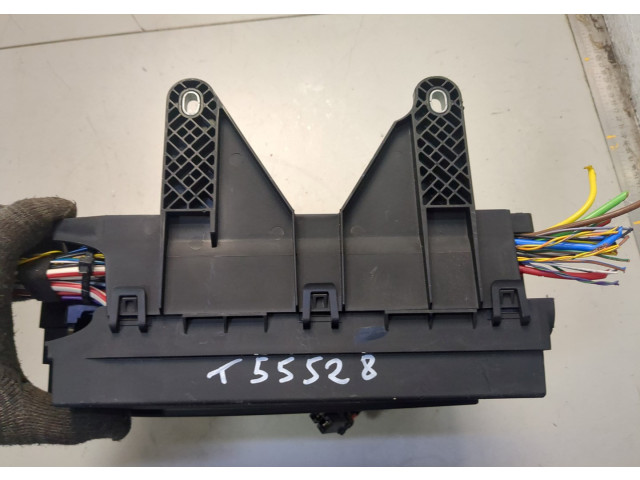 Блок предохранителей Jaguar XE 2015-2025