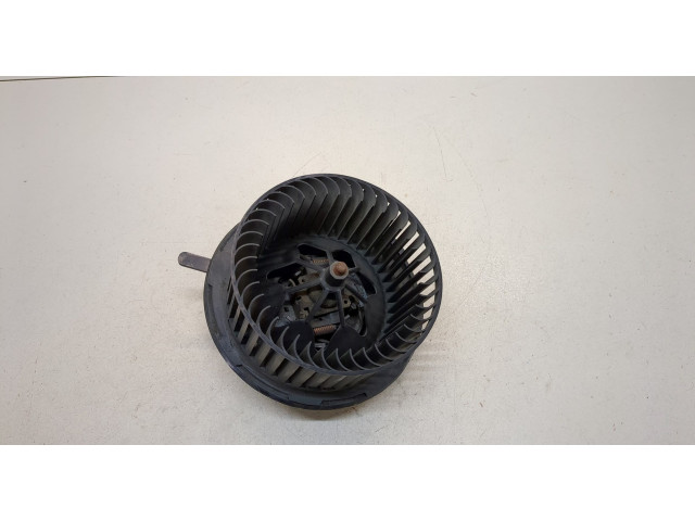 Моторчик печки Skoda Octavia (A5) 2004-2013