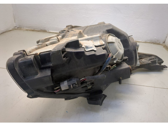 Фара передняя Toyota Avensis 3 2008-2018 левая