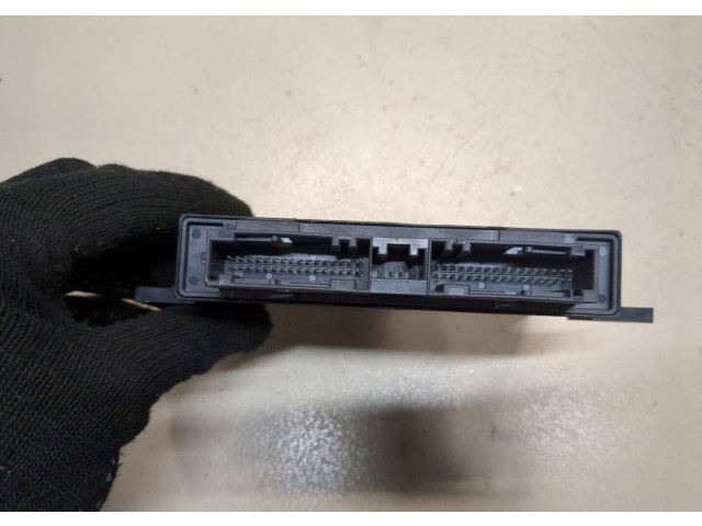 Блок управления двигателем  Audi e-tron     