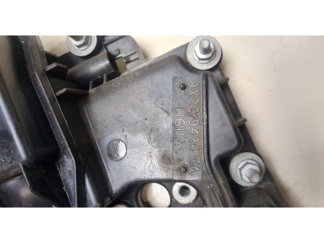 Клапанная крышка двигателя ДВС Jaguar XF 2007–2012 3