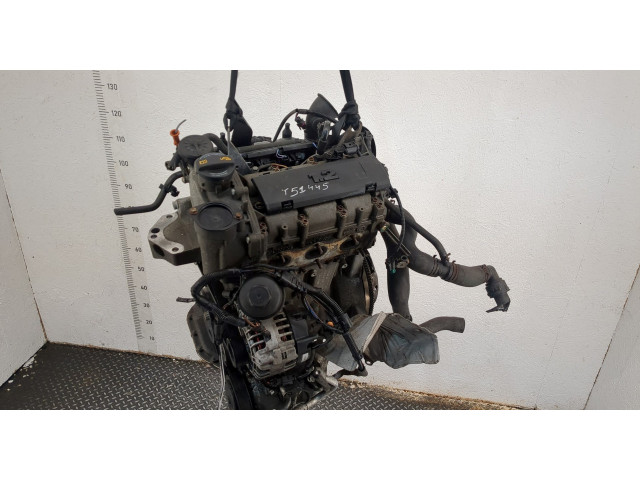 Форсунка топливная  Skoda Fabia 2007-2014         