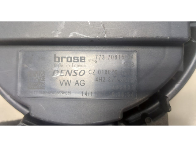 Моторчик печки Audi A7 2010-2014