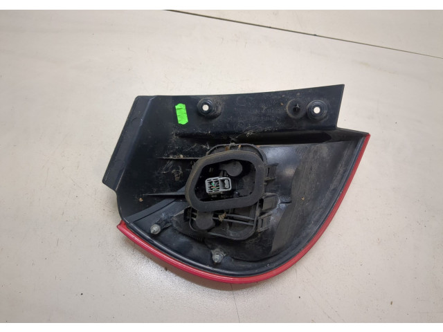 Задний фонарь