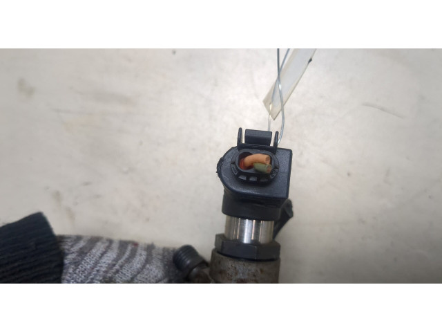 Форсунка топливная  Dacia Duster 2010-2017    8200704191     