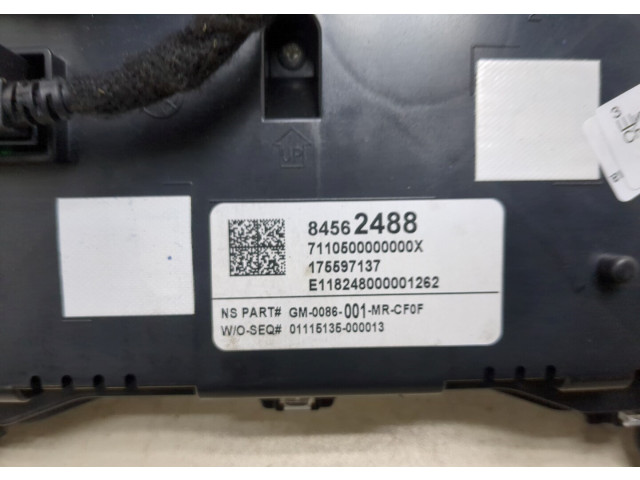 Панель приборов  Chevrolet Equinox 2017-       84562488     