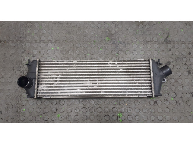 Интеркулер Nissan Primastar 2.0 8200411160