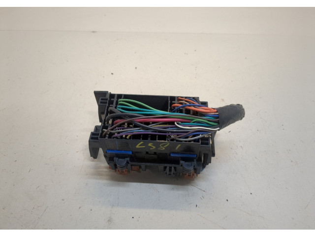 Блок предохранителей  Cadillac Escalade 2 2000-2006         