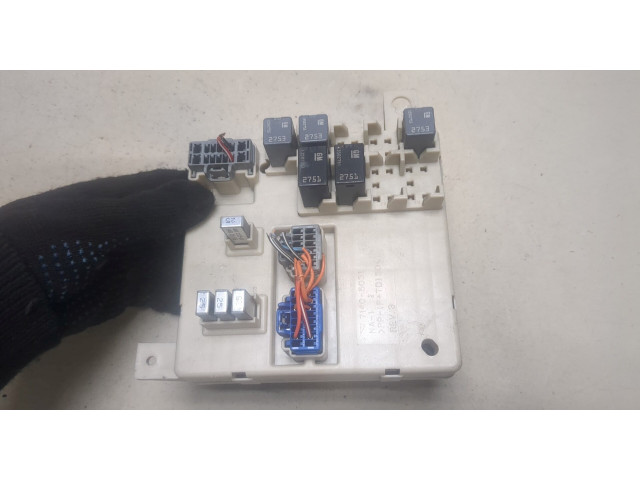 Блок предохранителей  Cadillac CTS 2008-2013      25856534   