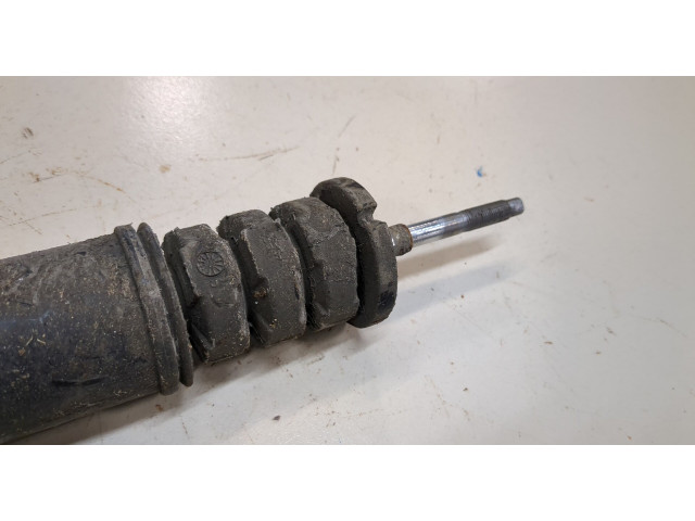 Стойка амортизатора  Renault Clio 1998-2008     1.2  бензин