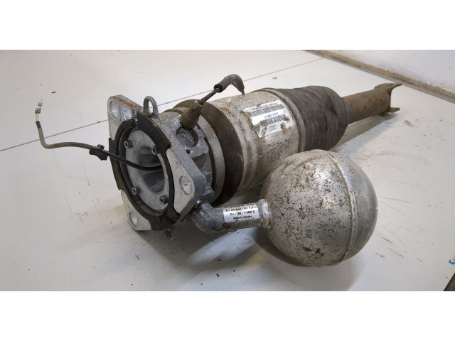 Стойка амортизатора  Volkswagen Phaeton 2002-2010      