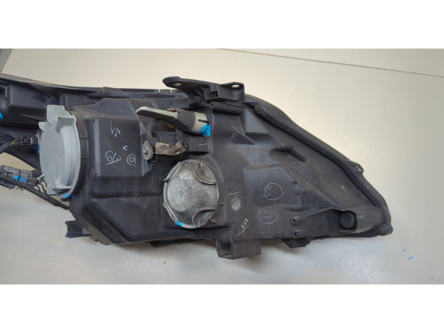 Фара передняя  Toyota Avensis 3 2008-2018 левая 