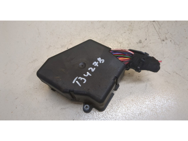 Блок предохранителей  Audi A6 (C6) Allroad 2006-2008            3