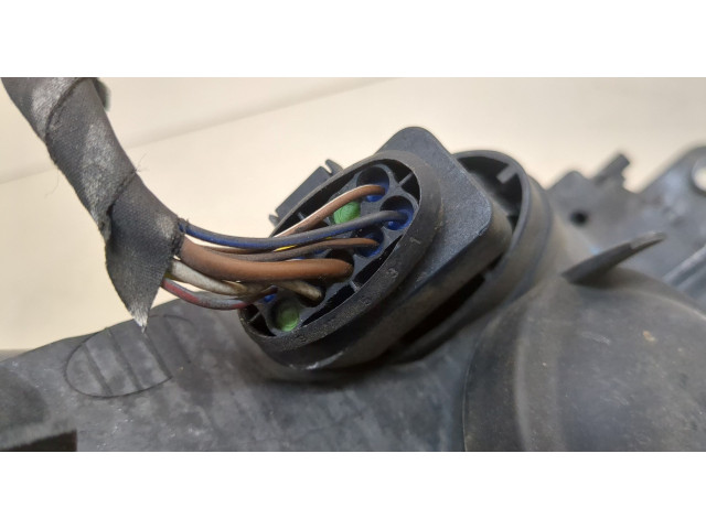 Фара передняя  Volkswagen Passat CC 2008-2012 правая 