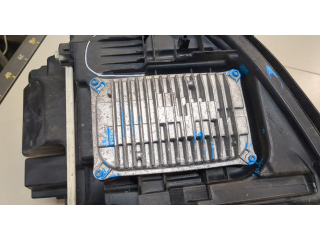 Фара передняя  Mercedes E W213 правая 