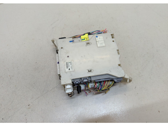 Блок предохранителей Lexus IS 2005-2013