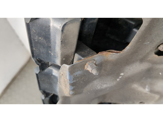 Решетка радиатора  Opel Antara 2006-2015          