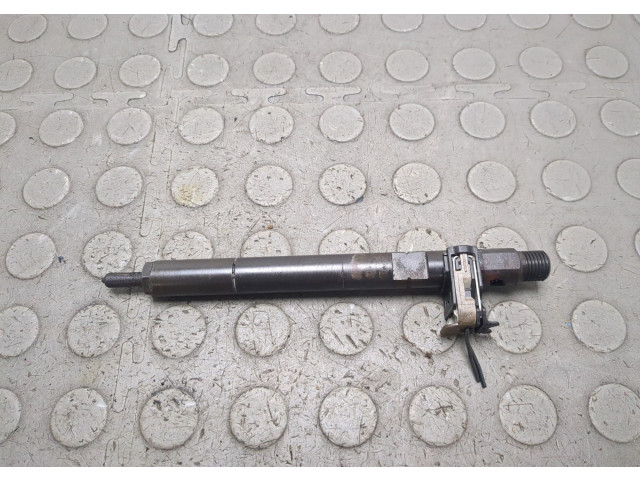 Форсунка топливная  Mercedes C W204 2006-2015    A6460700987, EJBR04201D     