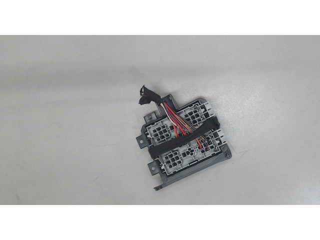 Блок реле  Volkswagen Touareg 2010-2014      7L0937503A    3.6