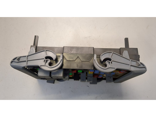 Блок предохранителей  Chevrolet Tahoe 2006-2014         