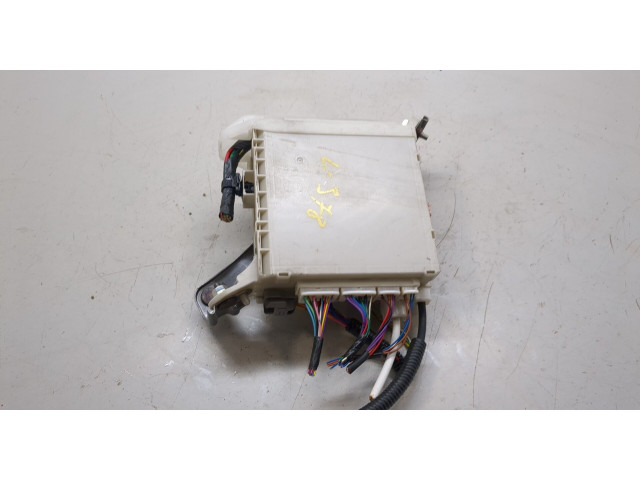 Блок предохранителей Lexus LS460 2006-2012 8267050120, 74700392