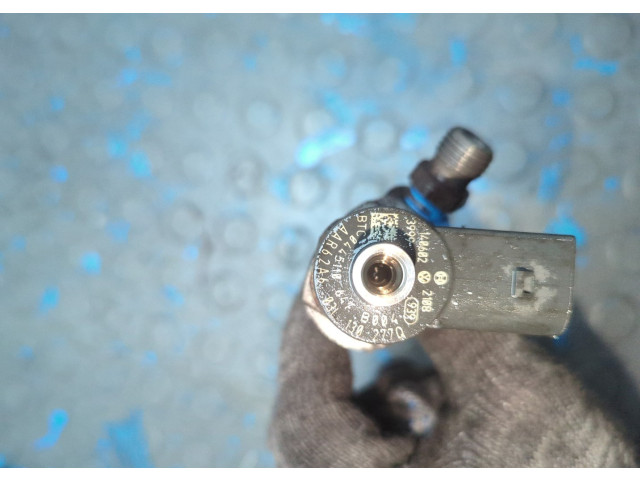 Форсунка топливная  Skoda Yeti 2009-2018    03L130277Q, 03L130855CX, 0445110467     