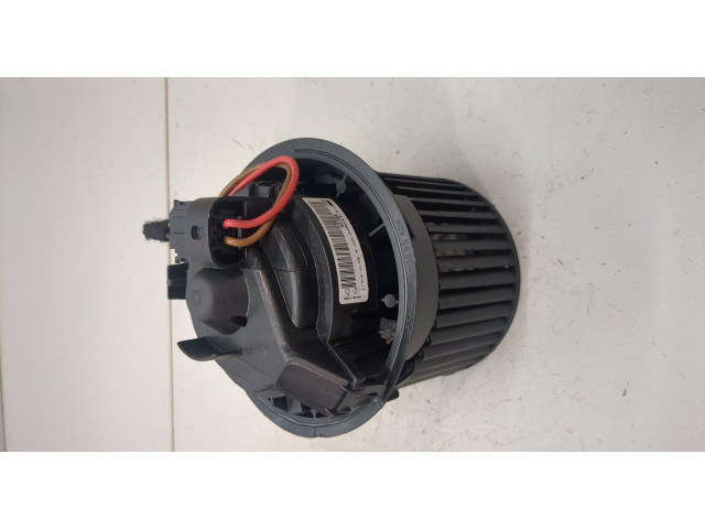 Моторчик печки  Dacia Logan 2012-2016        