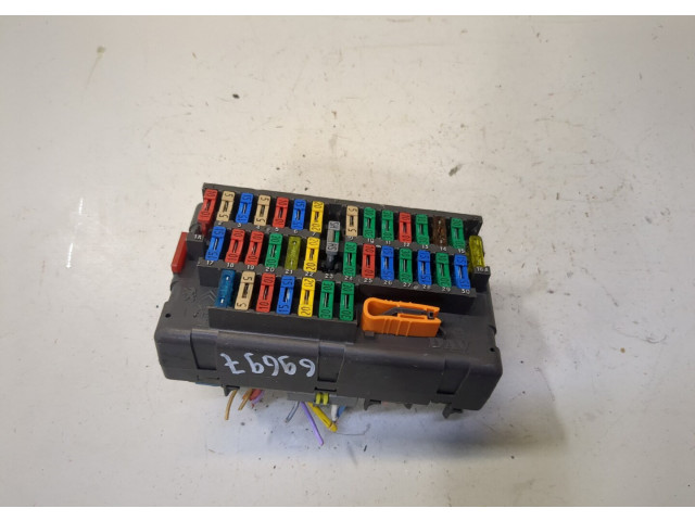 Блок предохранителей Lancia Zeta 5970109547 2