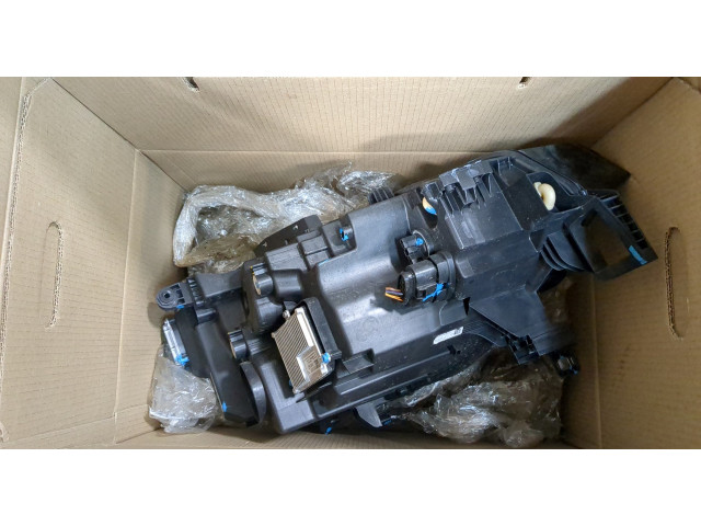 Фара передняя  Volkswagen ID.4 левая 