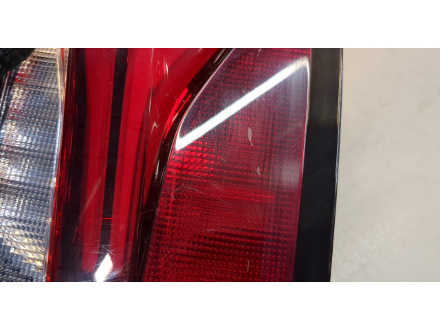 Задний фонарь          